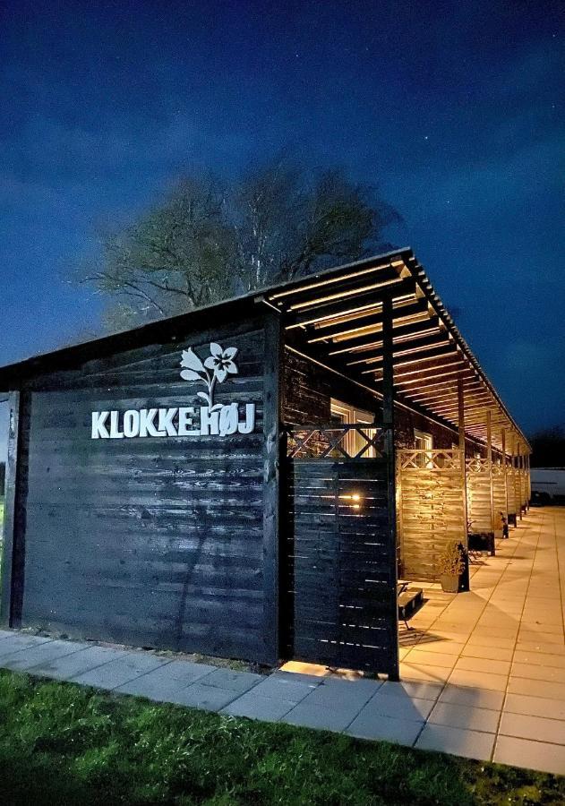 Klokkehoj Acomodação com café da manhã Ullerslev Exterior foto